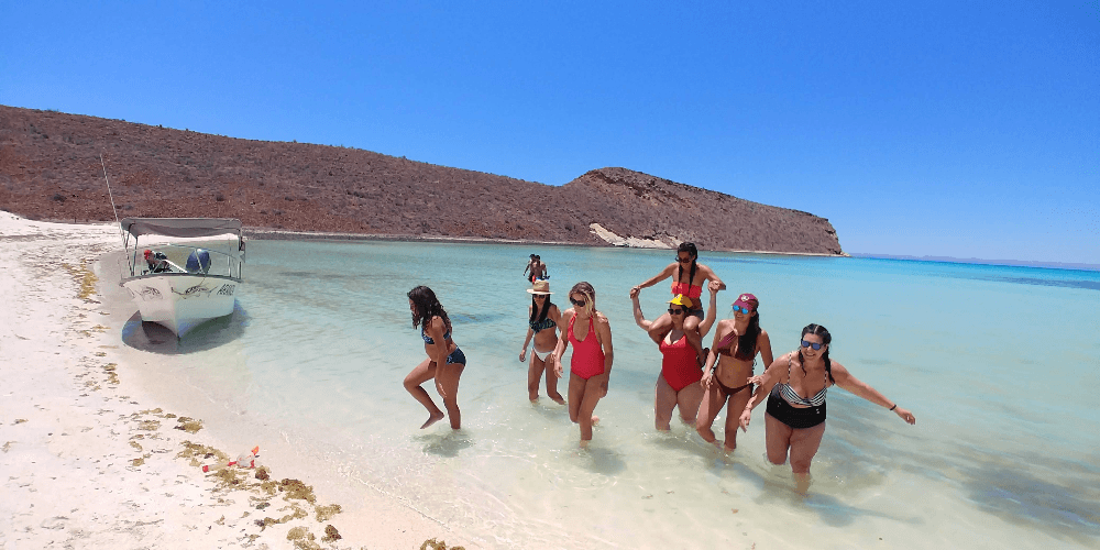 Sea Lion & Espíritu Santo Island Day Tour 2