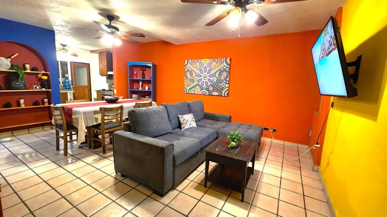Colorful Downtown 2BR/2Ba Casita w/ private parking